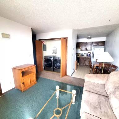 Main picture of 2405 S Emerson Ave
