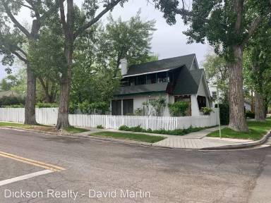 Main picture of 901 Walker Ave