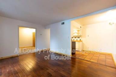 Main picture of Maxwell Place Condo