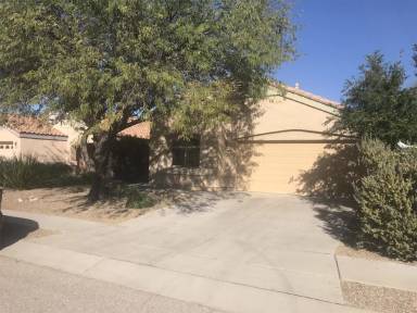 Main picture of 10519 E Geyer Willow Rd