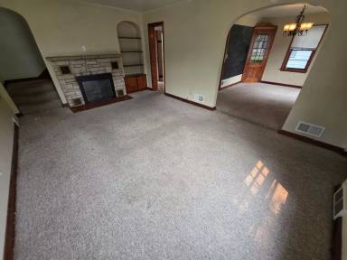 Main picture of 1002 5th Ave