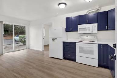 Main picture of 1405 E Sunset Dr