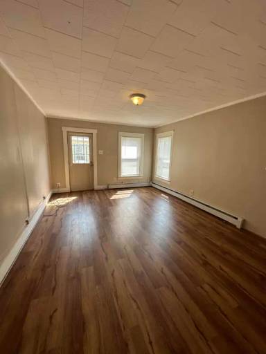 Main picture of 38 Pine St