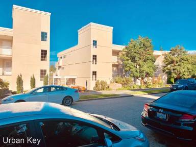Main picture of 4527 45th Ave SW