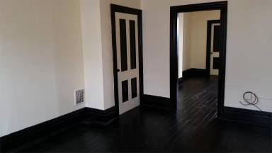 Main picture of 1229 Itin St