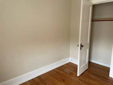 Main picture of 4007 W Montrose Ave