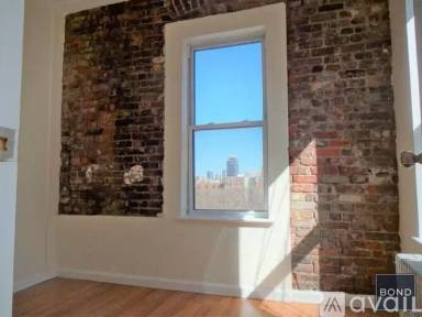Main picture of 8 Rivington St