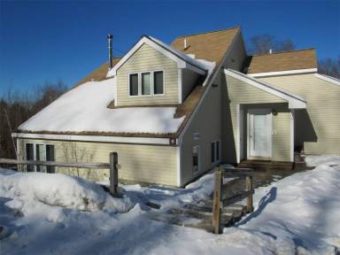 Main picture of 6 Bear Chase Rd