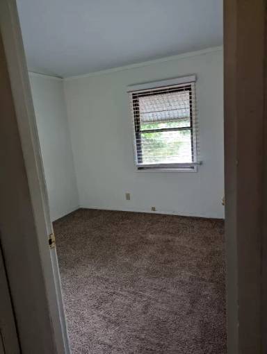 Main picture of 10 Townsend Pl