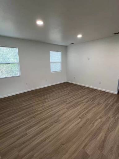 Main picture of 213 Hull Ave