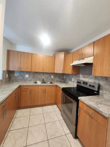 Main picture of 7500 NW 19th Ave