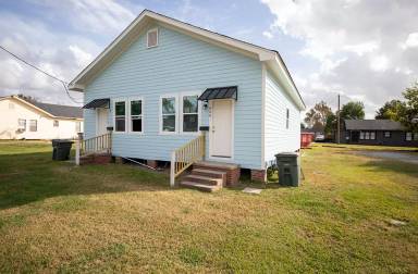Main picture of 906 Pryce St