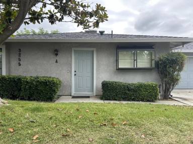 Main picture of 3255 Holly Dr