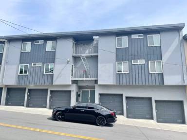 Main picture of 855 Burnett Ave