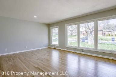 Main picture of 6025 W 53rd Pl