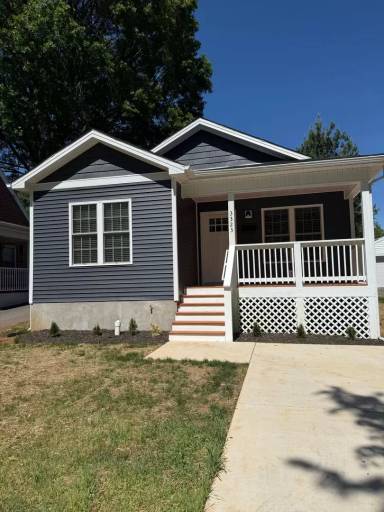 Main picture of 3323 Collingwood St NE