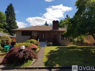 Main picture of 3124 SE Silver Springs Rd