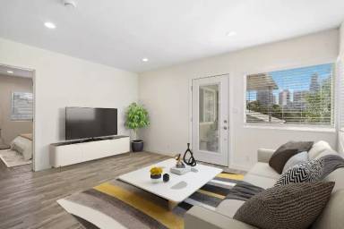 Main picture of 415 Loma Dr