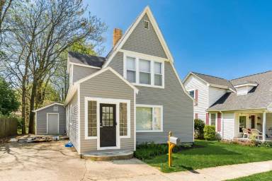 Main picture of 120 E Williams Ave