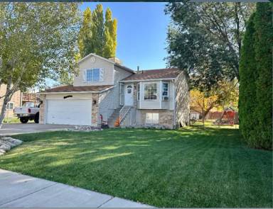 Main picture of 2493 W 1850 N
