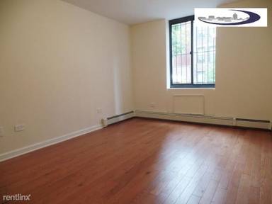 Main picture of 1 E 10th St