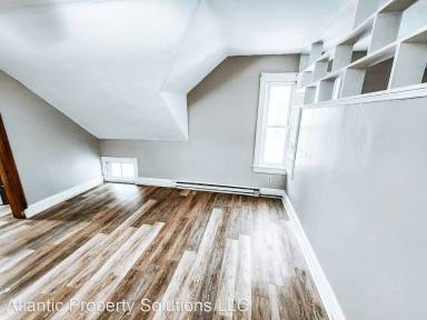 Main picture of 8 Armistice Blvd