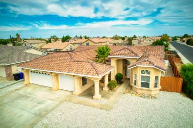 Main picture of 14416 Del Amo Dr