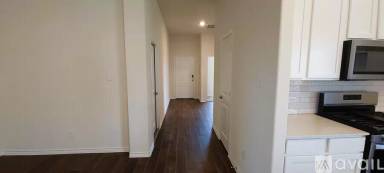 Main picture of 10422 Thunderwood Dr