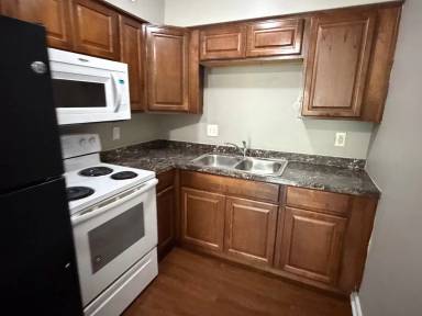 Main picture of 1598 Martha Ct