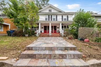 Main picture of 821 Burch Ave