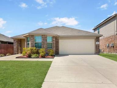 Main picture of 908 Whisper Springs Ct