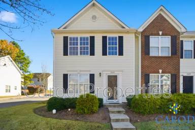 Main picture of 3405 Broadwick St