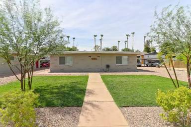 Main picture of 831 W 3rd St