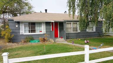 Main picture of 111 E St SE