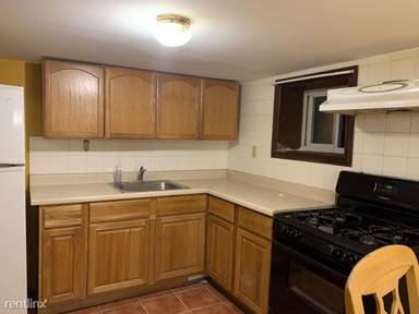 Main picture of 460 Midland Ave