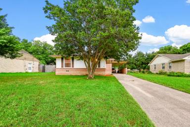 Main picture of 1712 Ross Ave