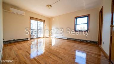 Main picture of 3244 31st St