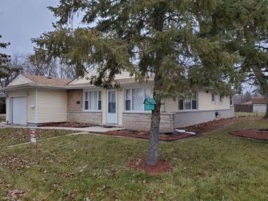Main picture of 348 Waverly St