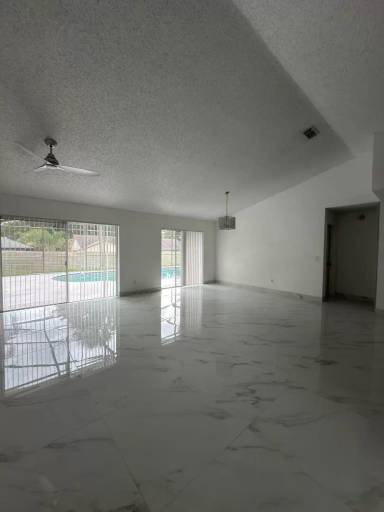 Main picture of 9260 Sabal Palm Cir
