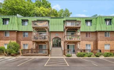 Main picture of 2003 Tall Oaks Dr