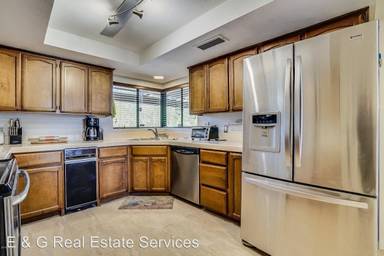 Main picture of 5350 N Central Ave