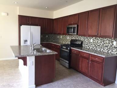 Main picture of 1445 S Hart Dr