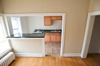 Main picture of 1603 N Van Buren St