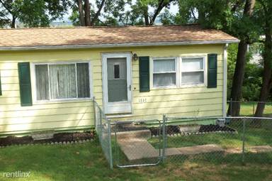 Main picture of 1357 E Pennsylvania Ave