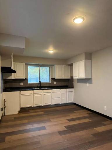 Main picture of 921 S Weyant Ave