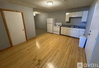 Main picture of 317 N College St