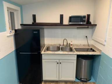 Main picture of 3000 N Oak St