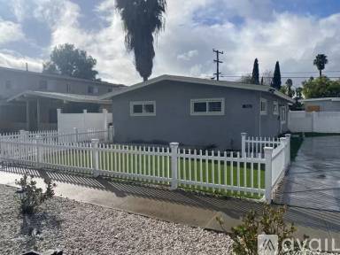 Main picture of 562 Lindsay St