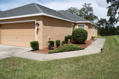 Main picture of 8713 Corinthian Way