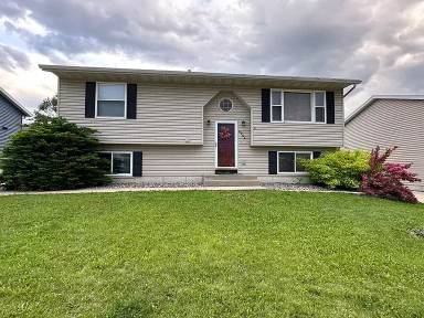 Main picture of 4904 Opal Ln NW
